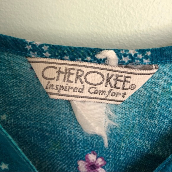 Cherokee short sleeve scrub top - Picture 2 of 4
